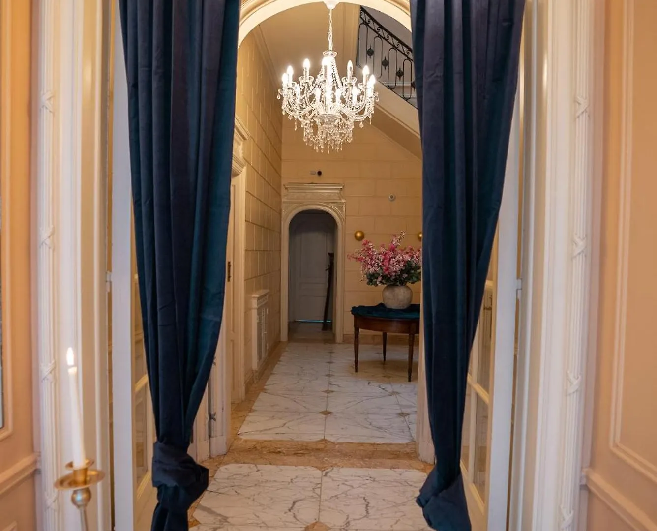 Bed & Breakfast Hotel De Maitre De Vaughan Brussels