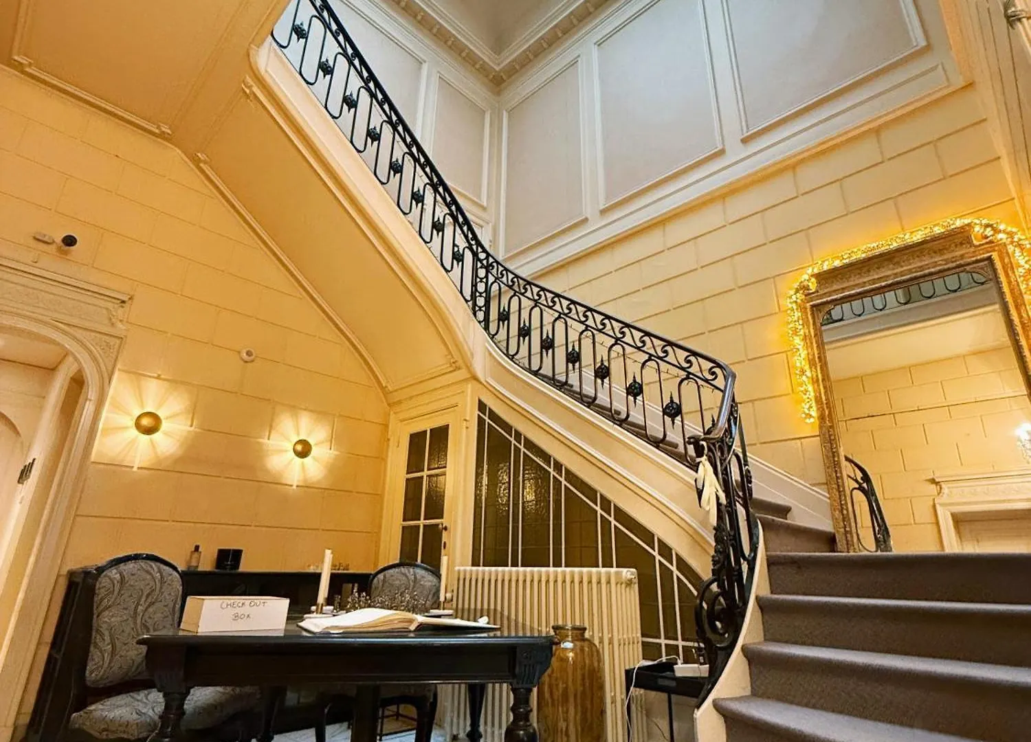 Bed & Breakfast Hotel De Maitre De Vaughan Brussels